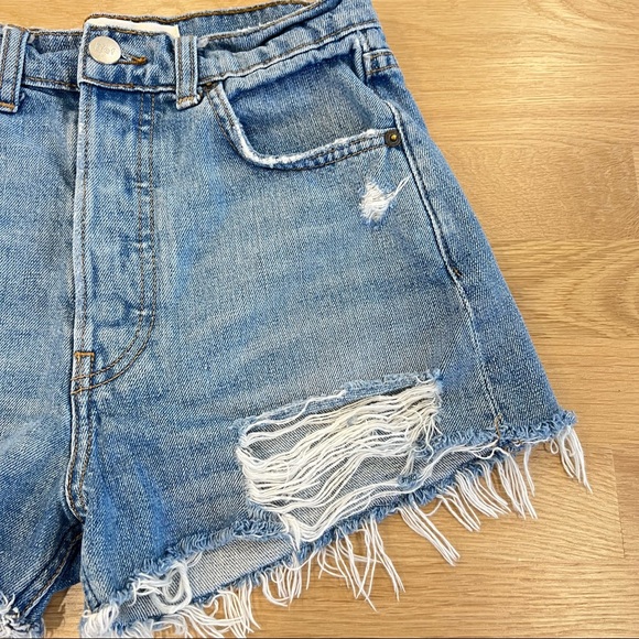 Reformation Dixie High Rise Jean Shorts - Picture 7 of 9